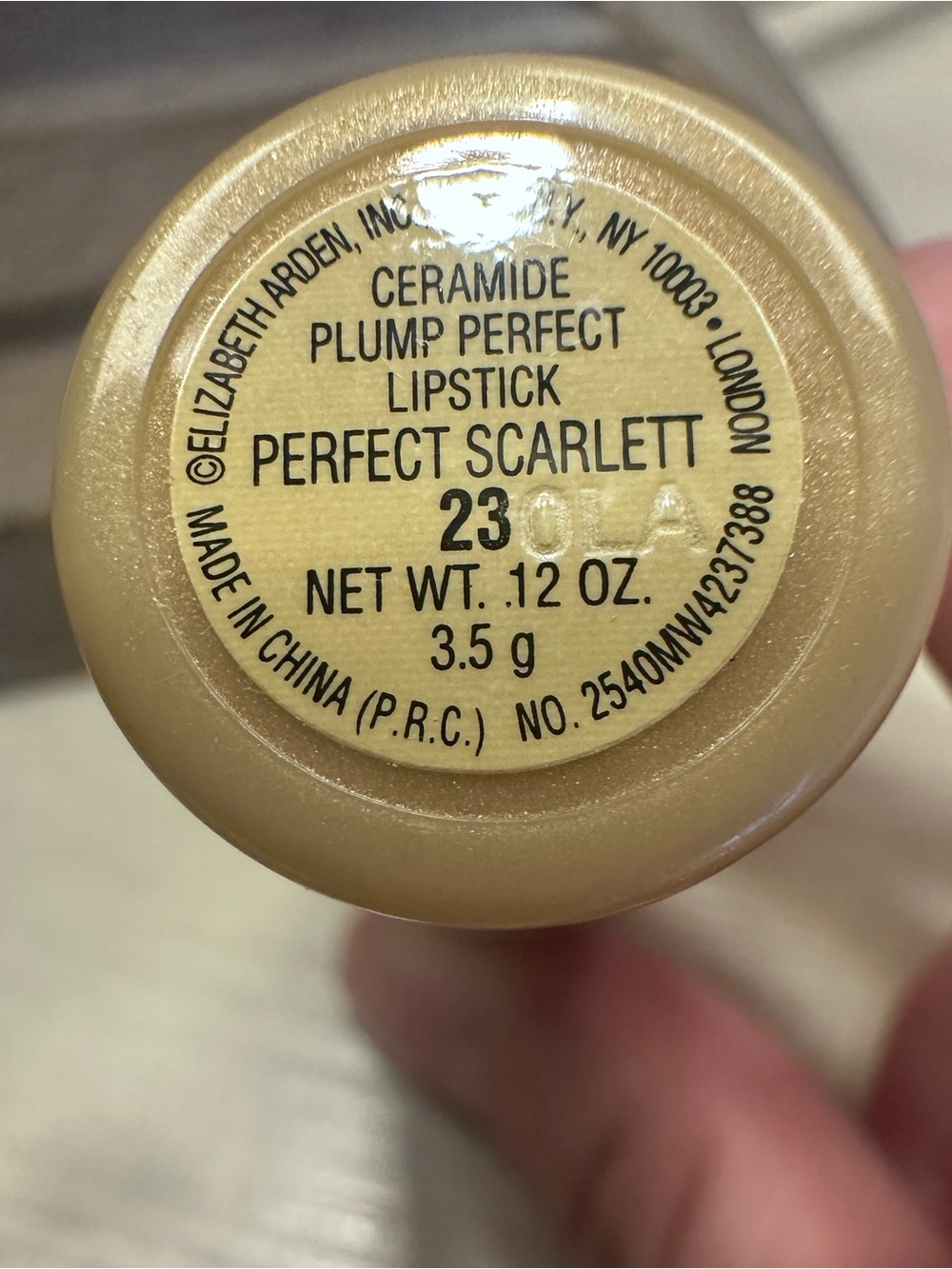 Elizabeth Arden Ceramide Plump Perfect Lipstick in Perfect Scarlet 23 (No Box) - Picture 3 of 3